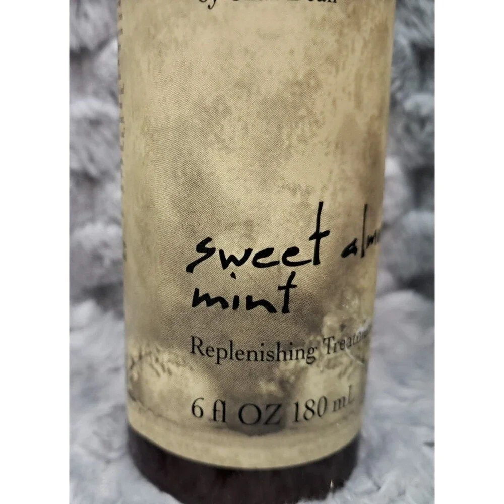 Wen Chaz Dean Sweet Almond Mint Hair Replenishing Treatment Mist Styling Creme